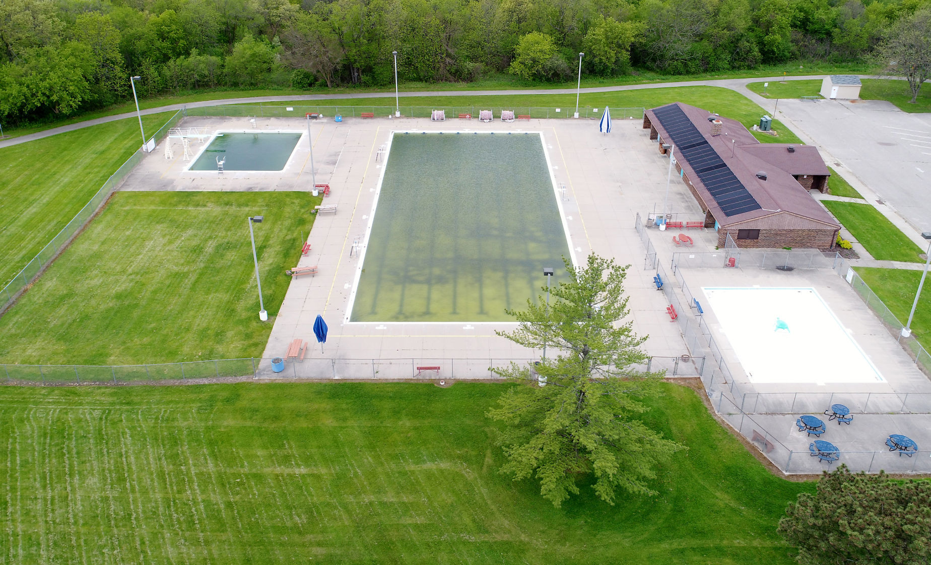 JVG_200522_POOL01